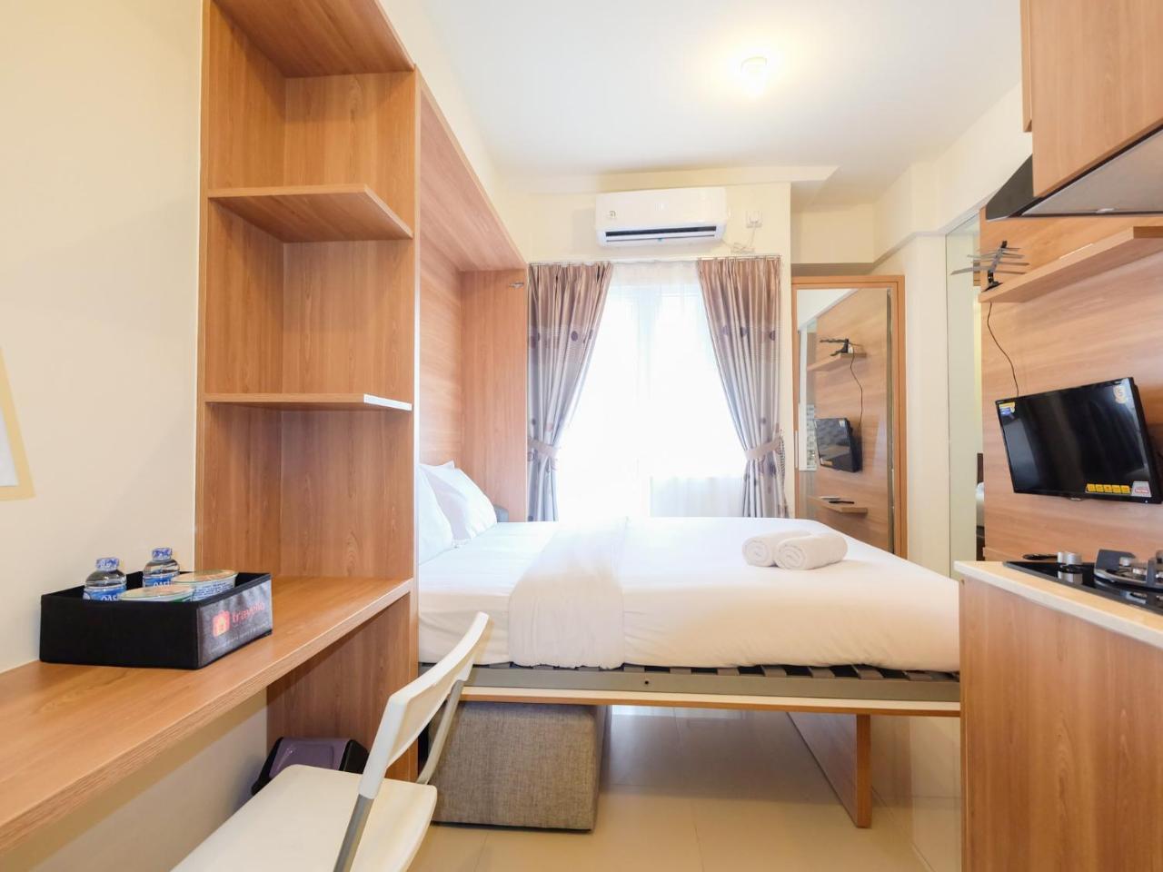 Modern Studio At Green Pramuka City Apartment Near To Shopping Center By Travelio Jakarta Exterior photo